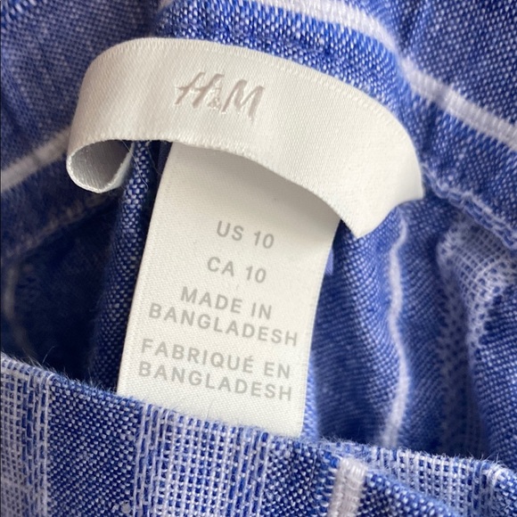 H&M Blue Striped Women's Shorts - Picture 2 of 4